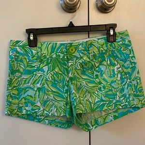Lilly Pulitzer Walsh short size 2
